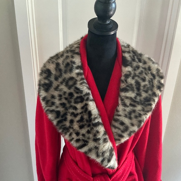 Vintage 1960's Faux Leopard Coat - Picture 1 of 6